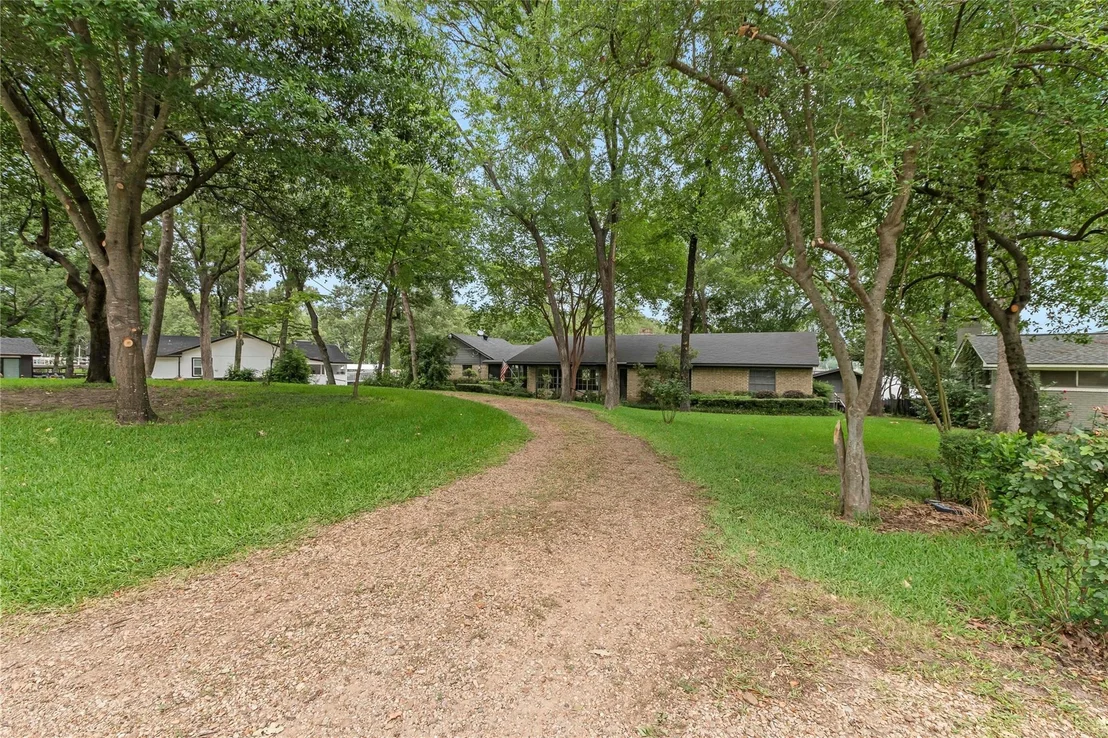 Photo of 111 Deer Island Road