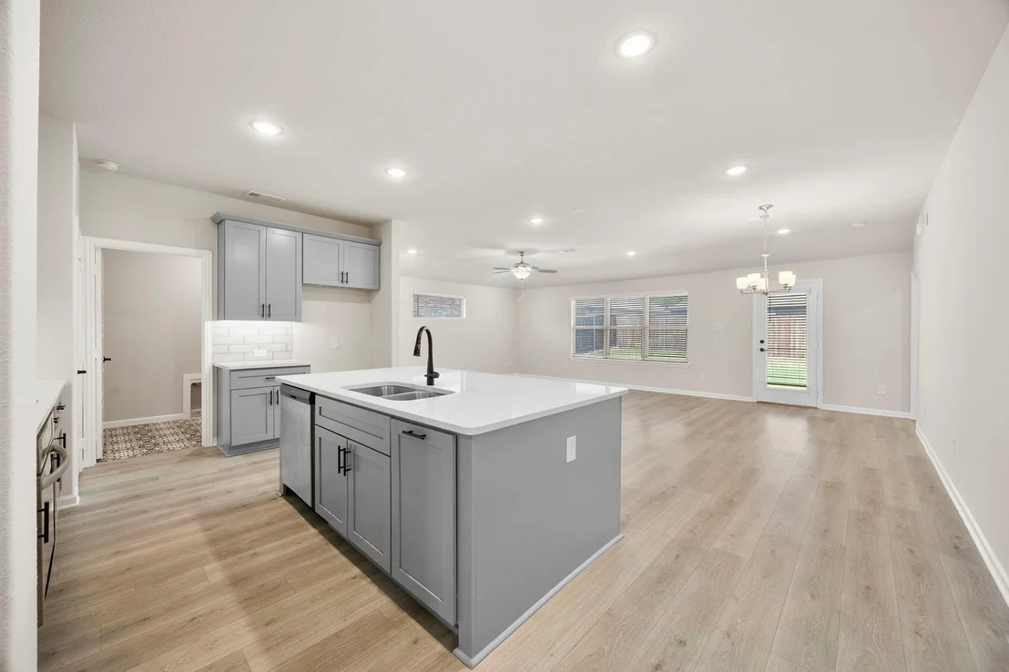 Photo of 2409 Pacific Avenue