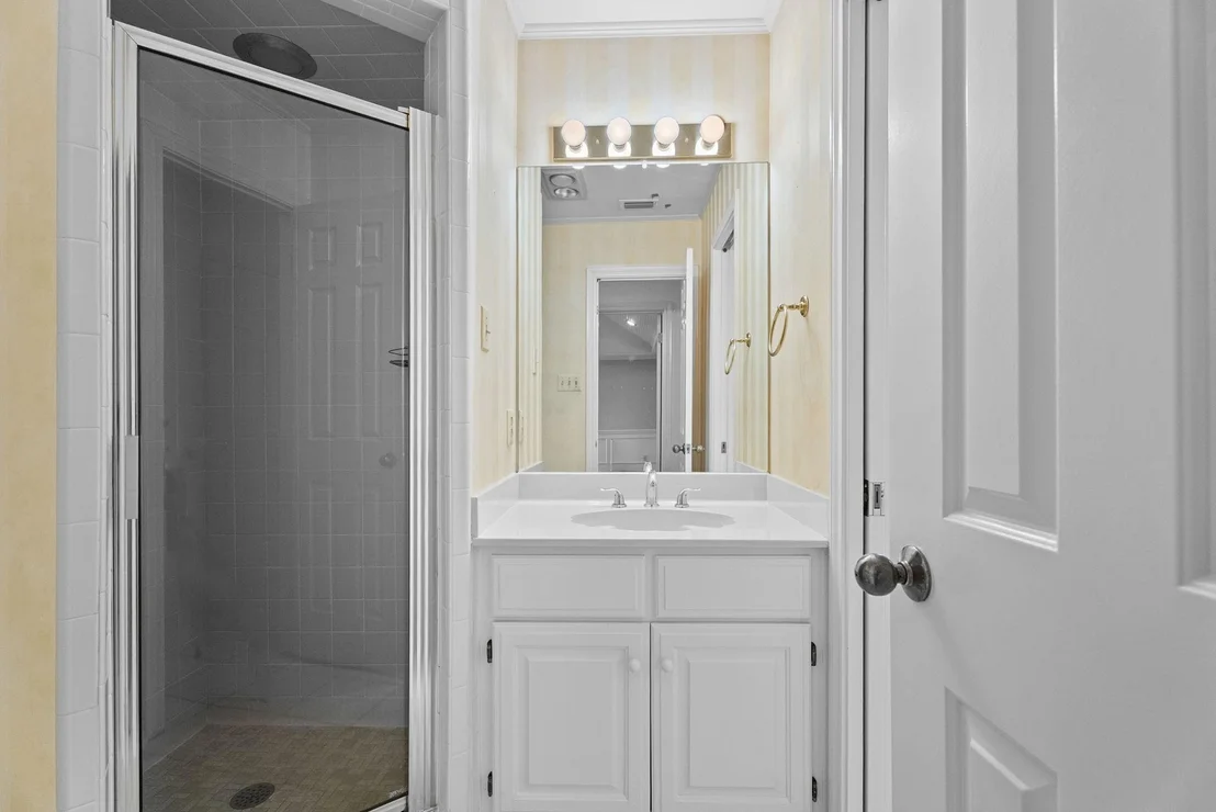 Photo of 1807 Royal Oak Drive