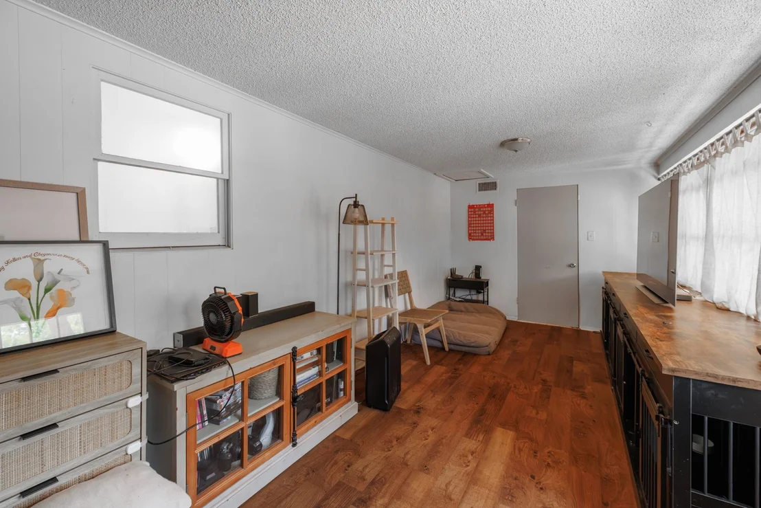 Photo of 3249 S 4th Street