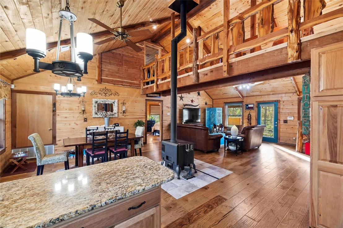 Photo of 1020 County Road 3277