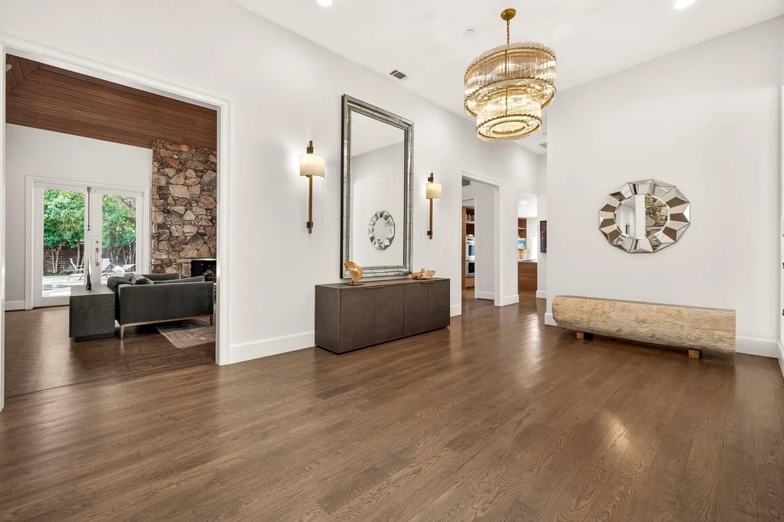 Photo of 5205 Royal Lane