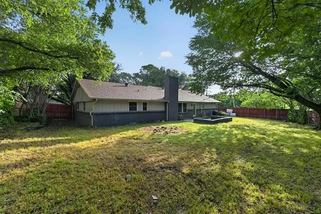 Photo of 2403 Robin Circle