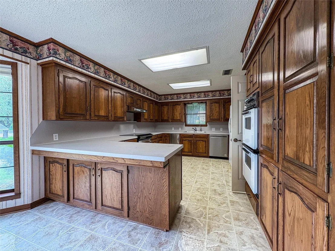 Photo of 802 Circle Drive