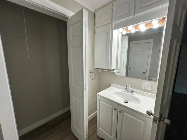 Photo of 7121 Mcgregor Park Road