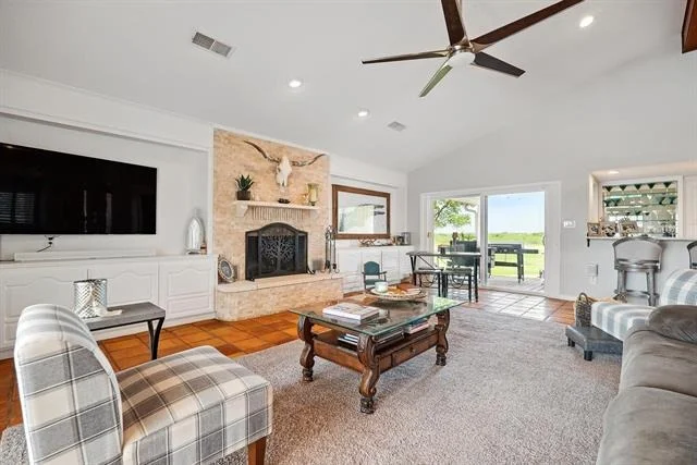 Photo of 310 Foothill Road