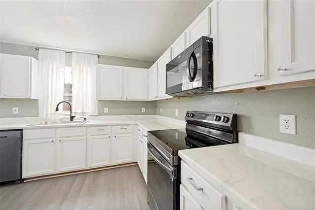 Photo of 920 Kendall Drive