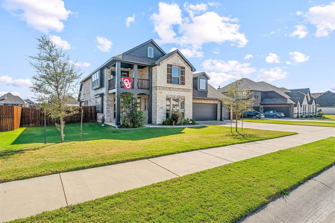 Photo of 12604 Eagles Bluff