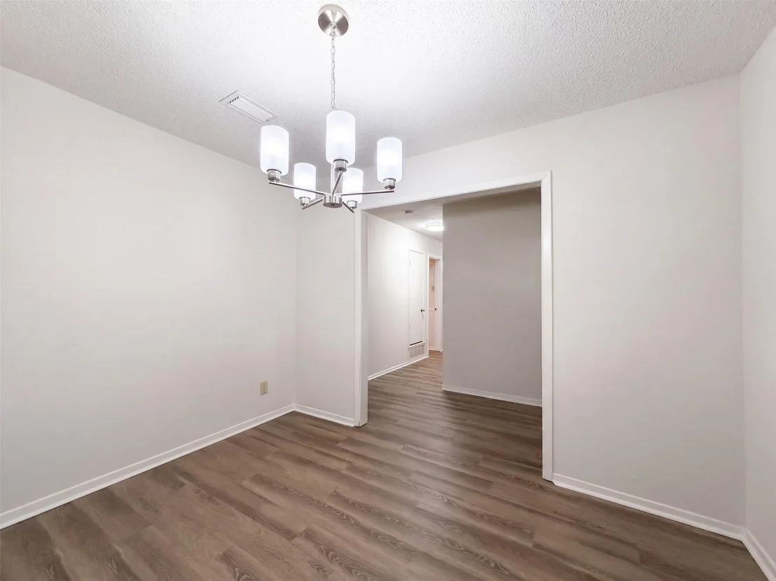 Photo of 1136 Kris Street