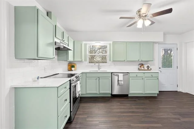 Photo of 2516 Albemarle Drive
