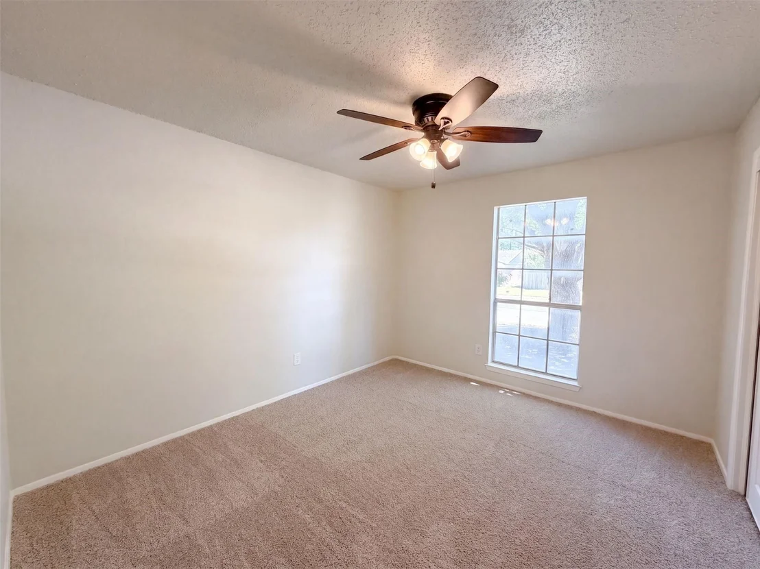Photo of 6601 Oaklawn Drive