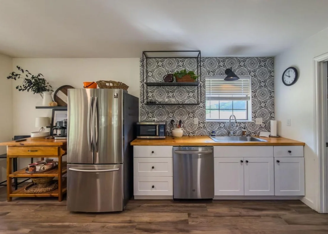 Photo of 101 Rose Way