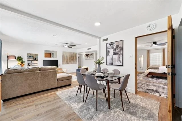Photo of 5917 Maple Lane