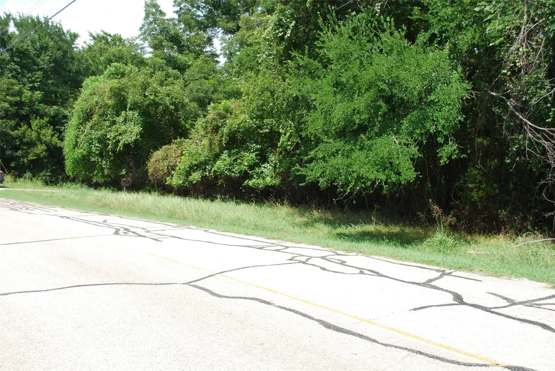 Photo of 15013 Golf Drive