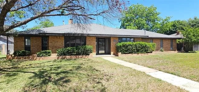 Photo of 2550 Meadow lake Drive