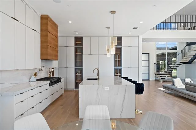 Photo of 3347 Midwick Drive