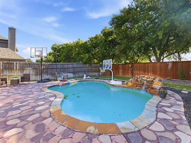 Photo of 2018 Spring Creek Drive