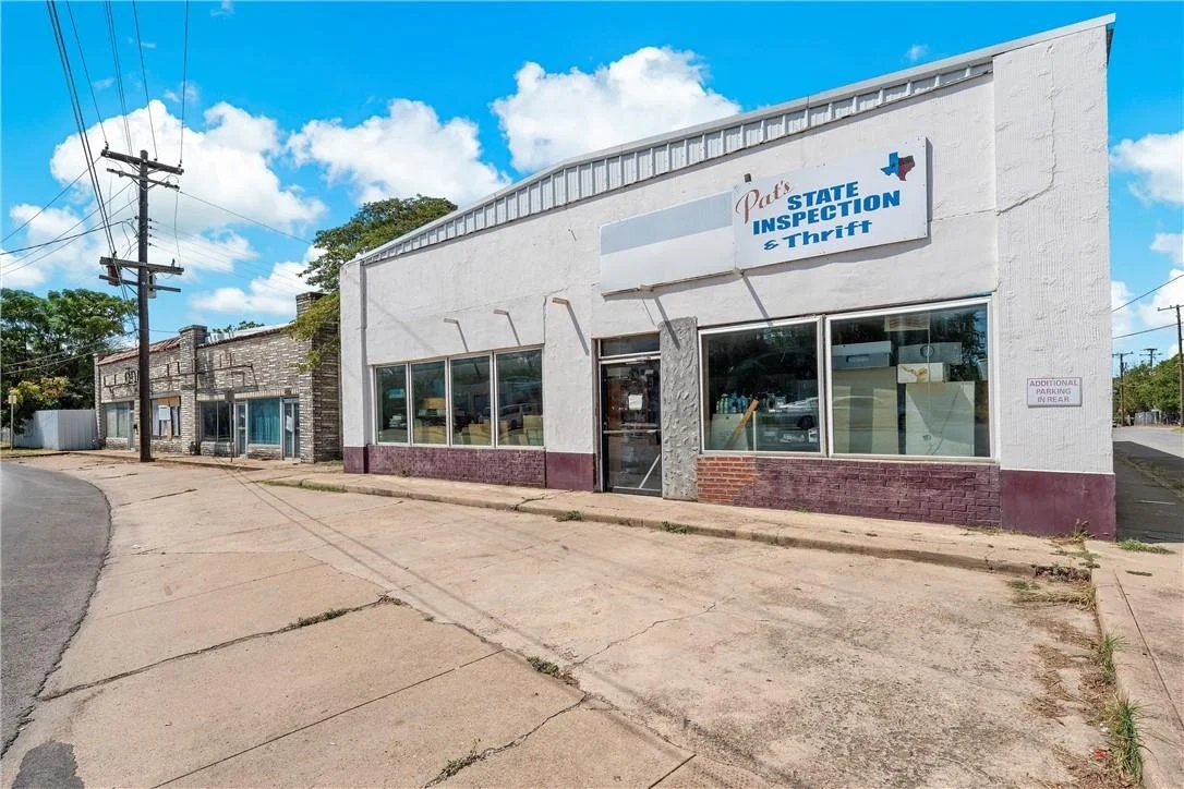 Photo of 1501 Herring Avenue