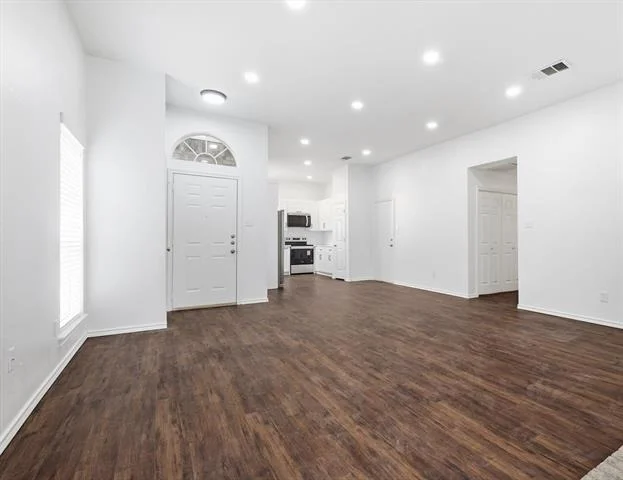 Photo of 153 Summerhill Drive