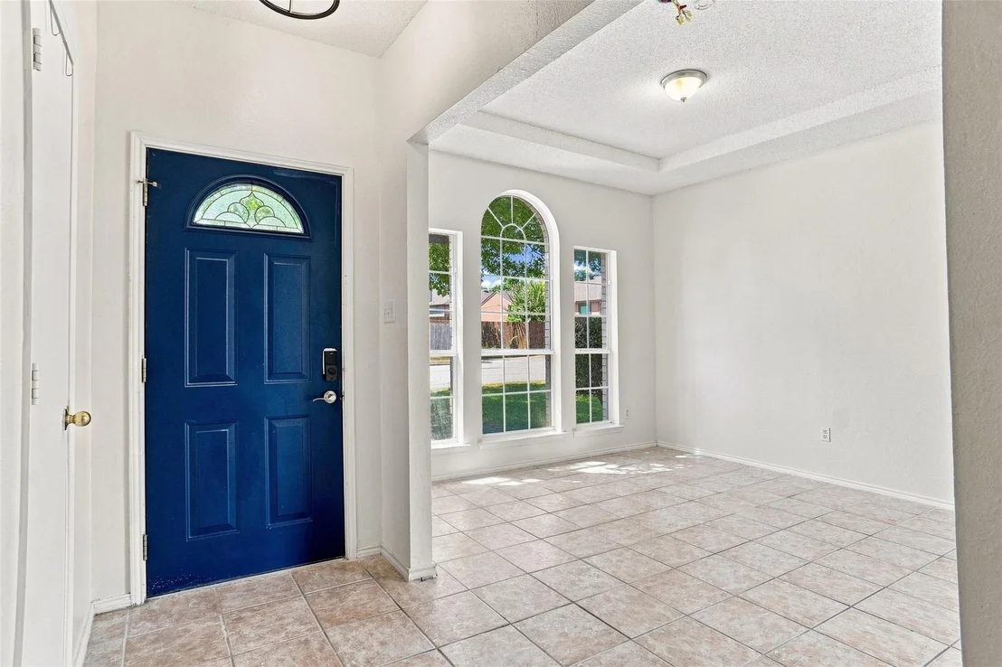 Photo of 1001 Flower Drive