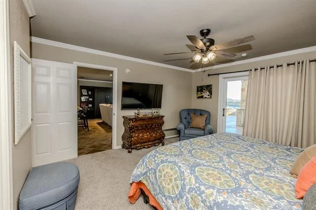 Photo of 140 Oyster Bay
