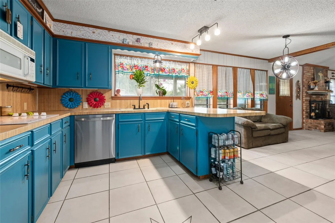 Photo of 1017 Chriswood Drive