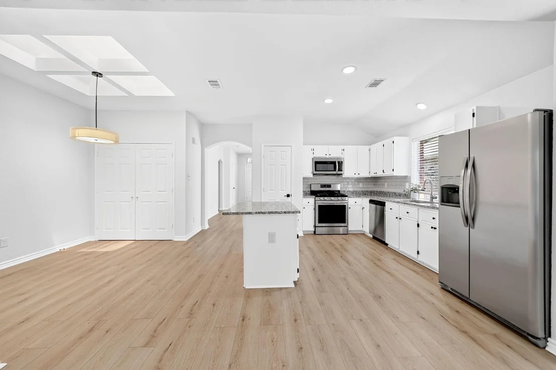 Photo of 7606 Harbor Drive
