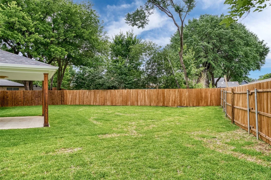 Photo of 314 Sixpence Lane