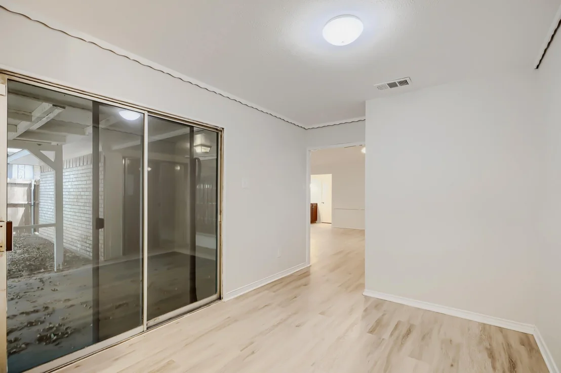 Photo of 937 Birchwood Drive