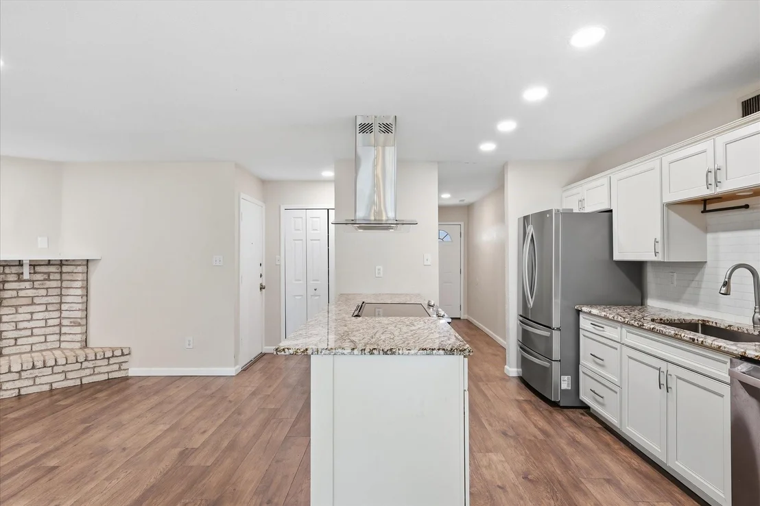 Photo of 5561 Rutledge Drive