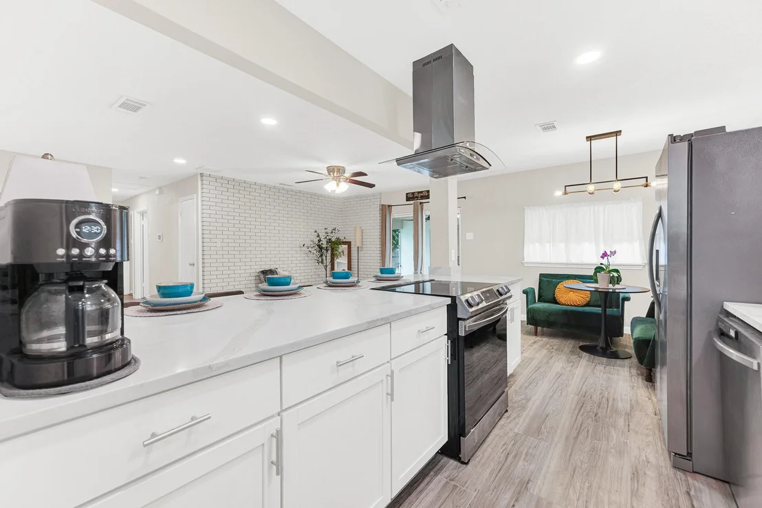 Photo of 745 Pinehurst Drive