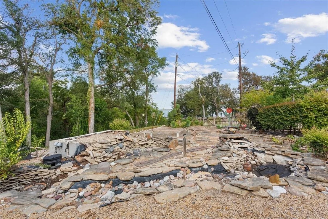 Photo of 3724 Greenleaf Drive