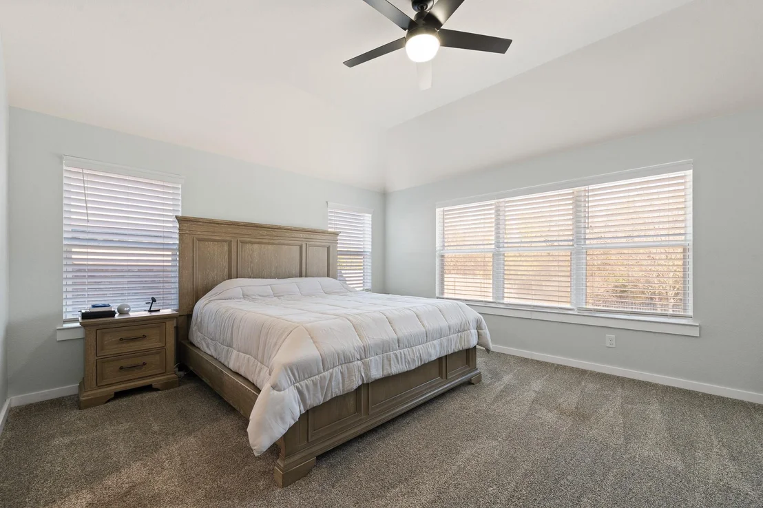 Photo of 3137 Shoreline Drive
