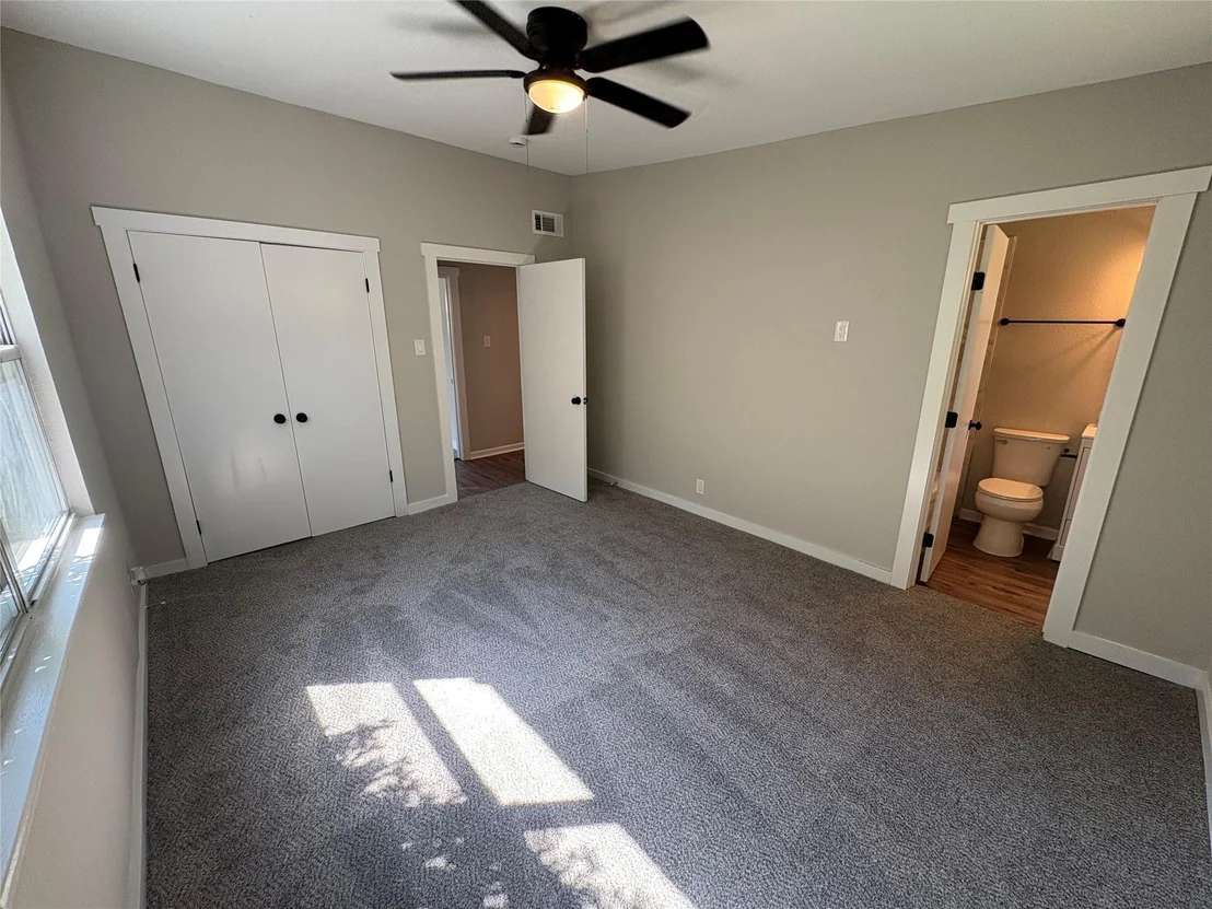 Photo of 425 W Lamberth Road