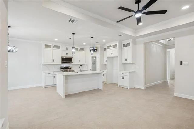 Photo of 5627 Barkridge Drive
