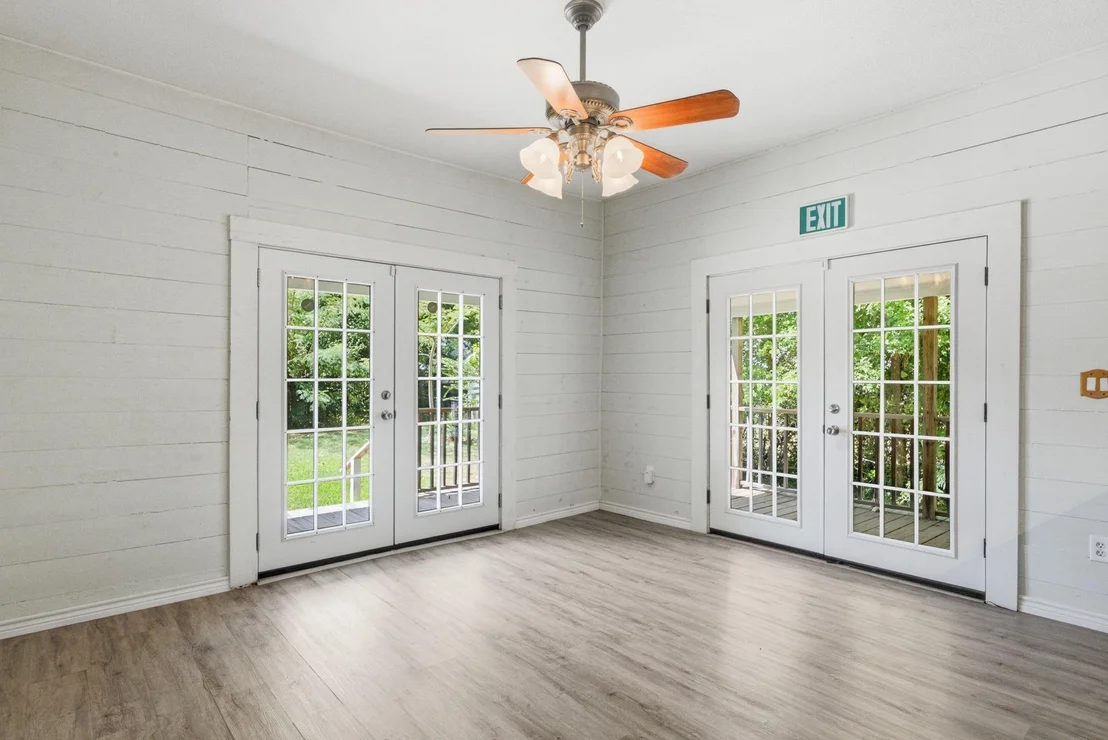 Photo of 1009 N Pacific