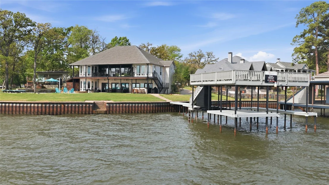 Photo of 1617 Maple Drive