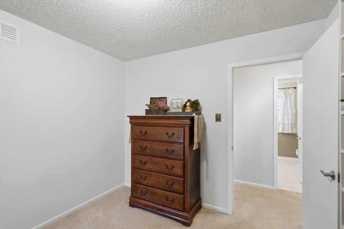 Photo of 858 Canyon Court