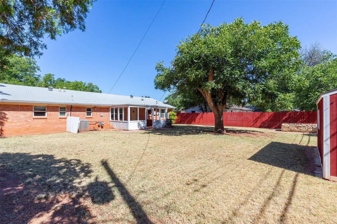 Photo of 1637 Glendale Drive