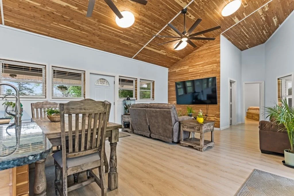 Photo of 1129 Holly Road