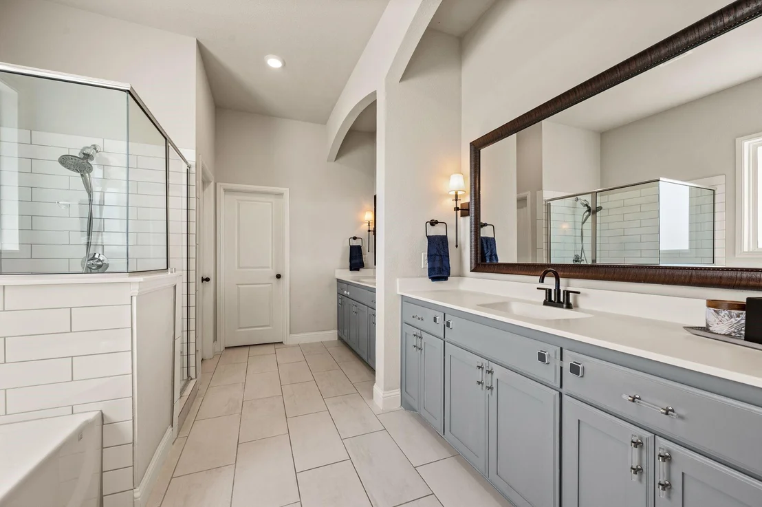 Photo of 8908 Lazy Oak Drive