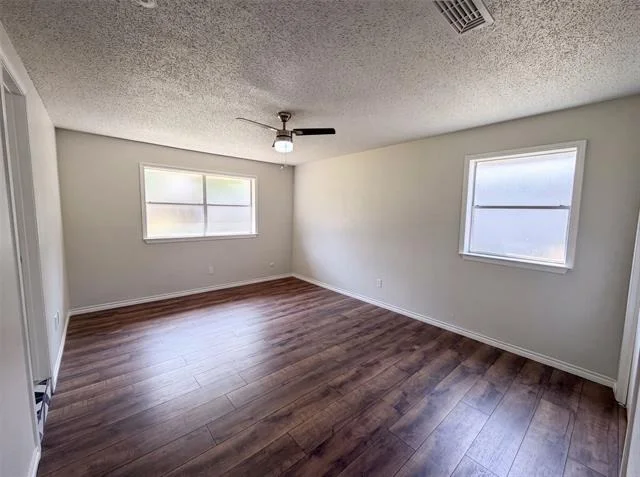 Photo of 2136 Mountainview Drive