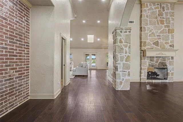 Photo of 6815 Hardwick Road