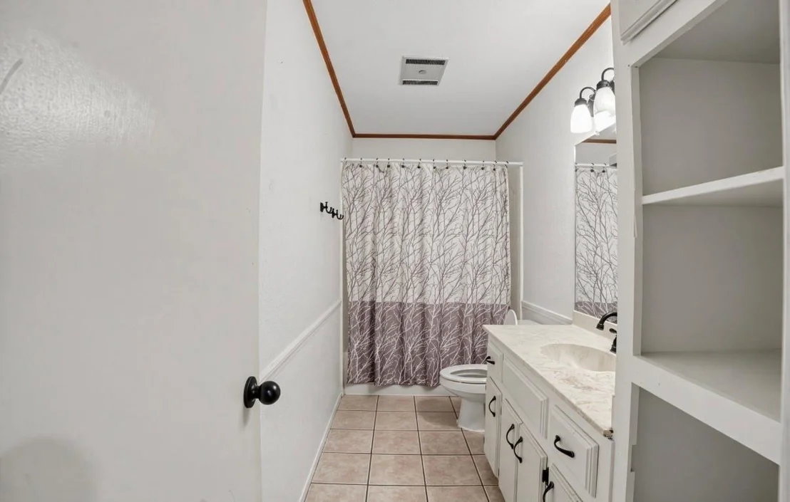 Photo of 110 Kingsbury Way