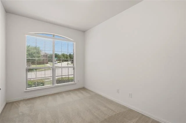 Photo of 201 Oak Point Drive