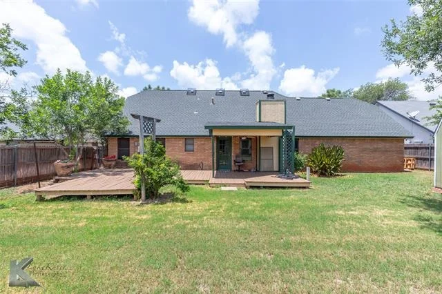 Photo of 809 Chanticleers Lane