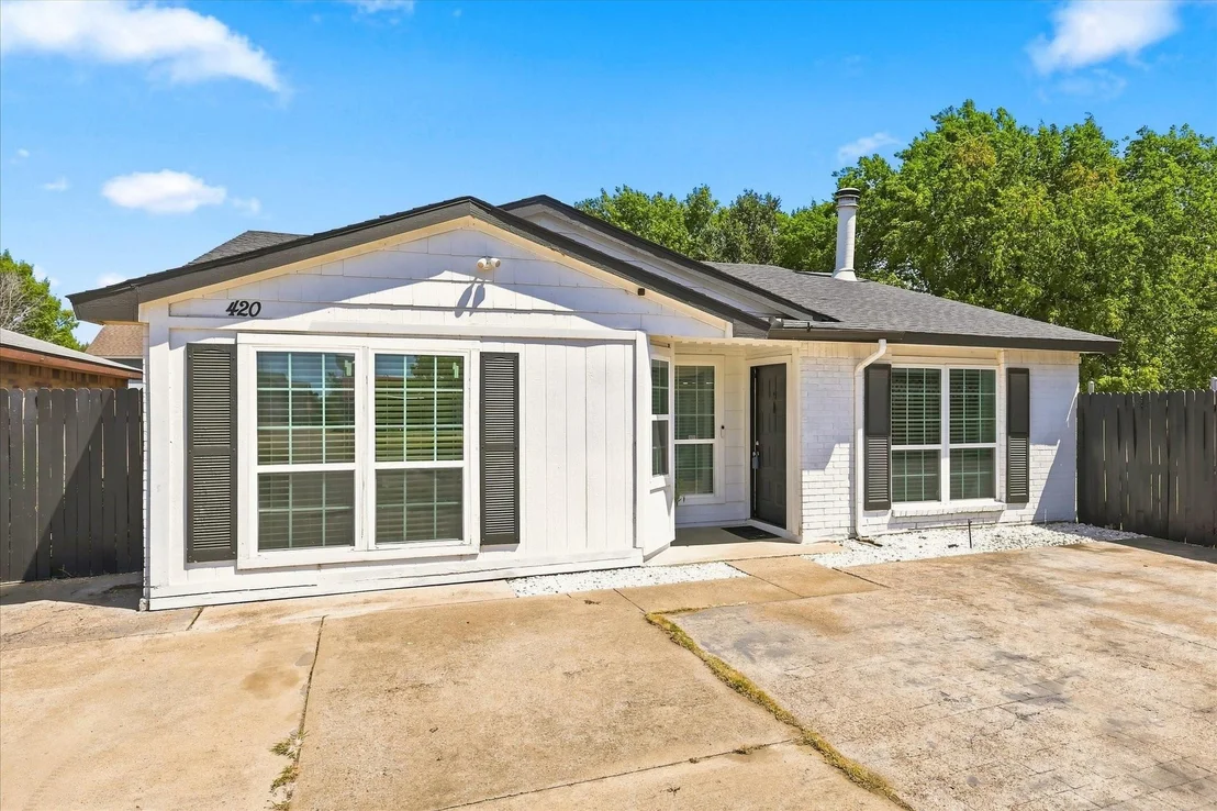 Photo of 420 Vincent Street