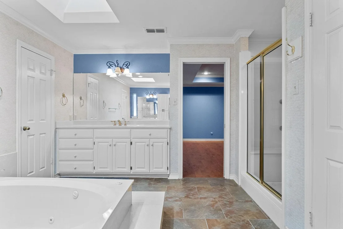 Photo of 1807 Royal Oak Drive