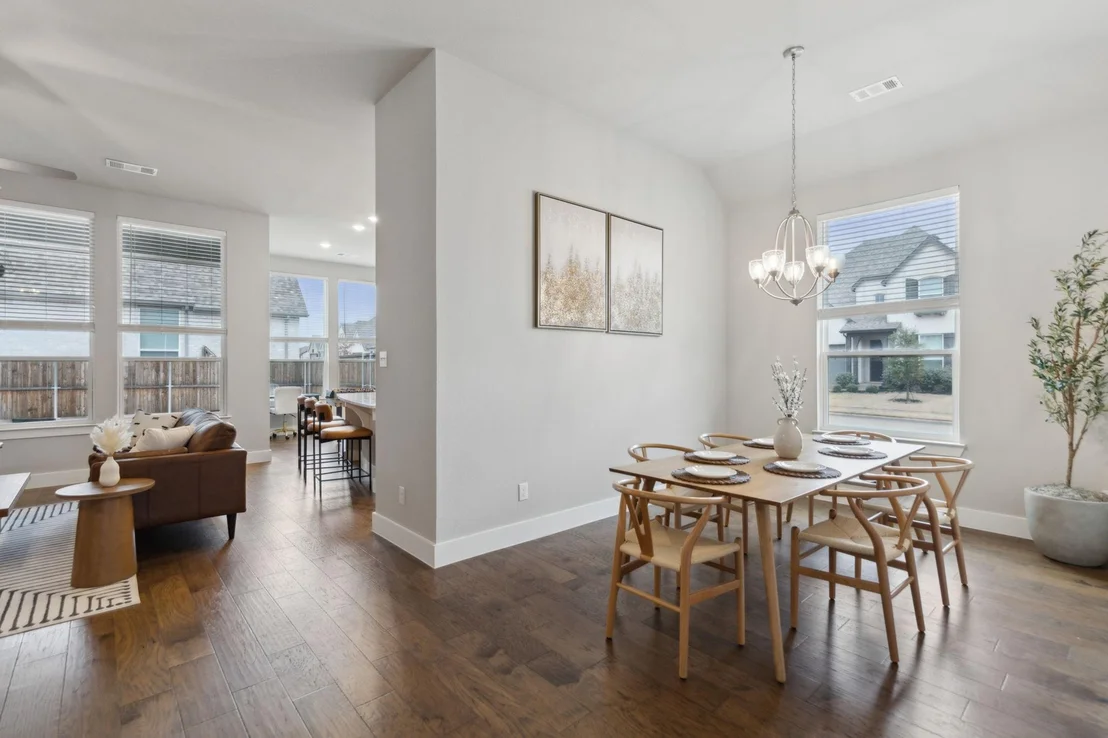 Photo of 1104 Holcombe Drive