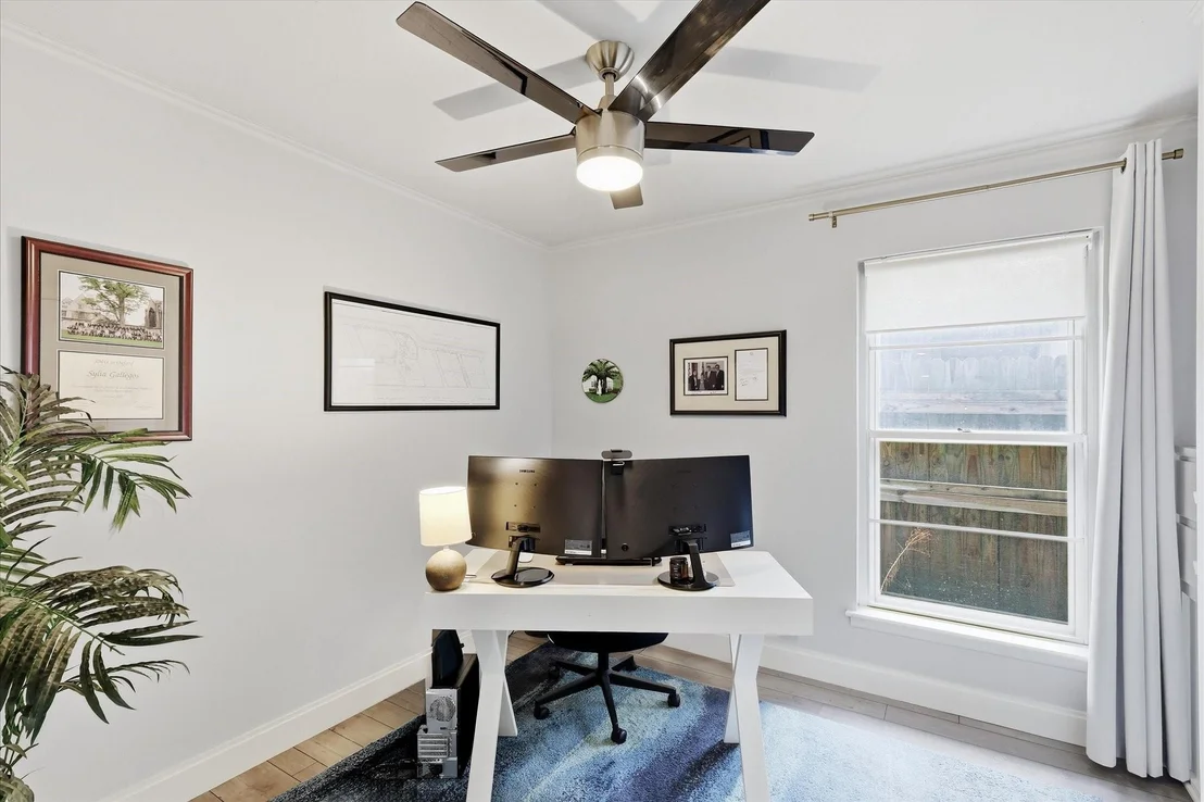 Photo of 306 W Northgate Drive